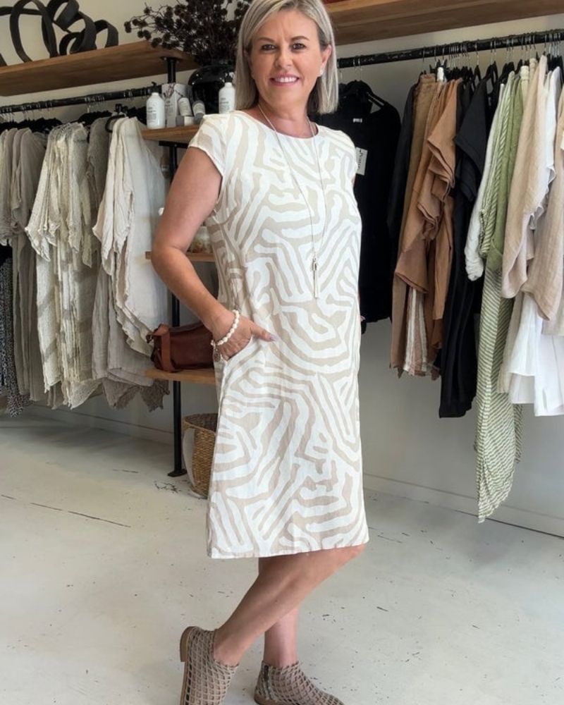 Aria | Abstract Print Midi Dress – Relaxed Fit with Pockets