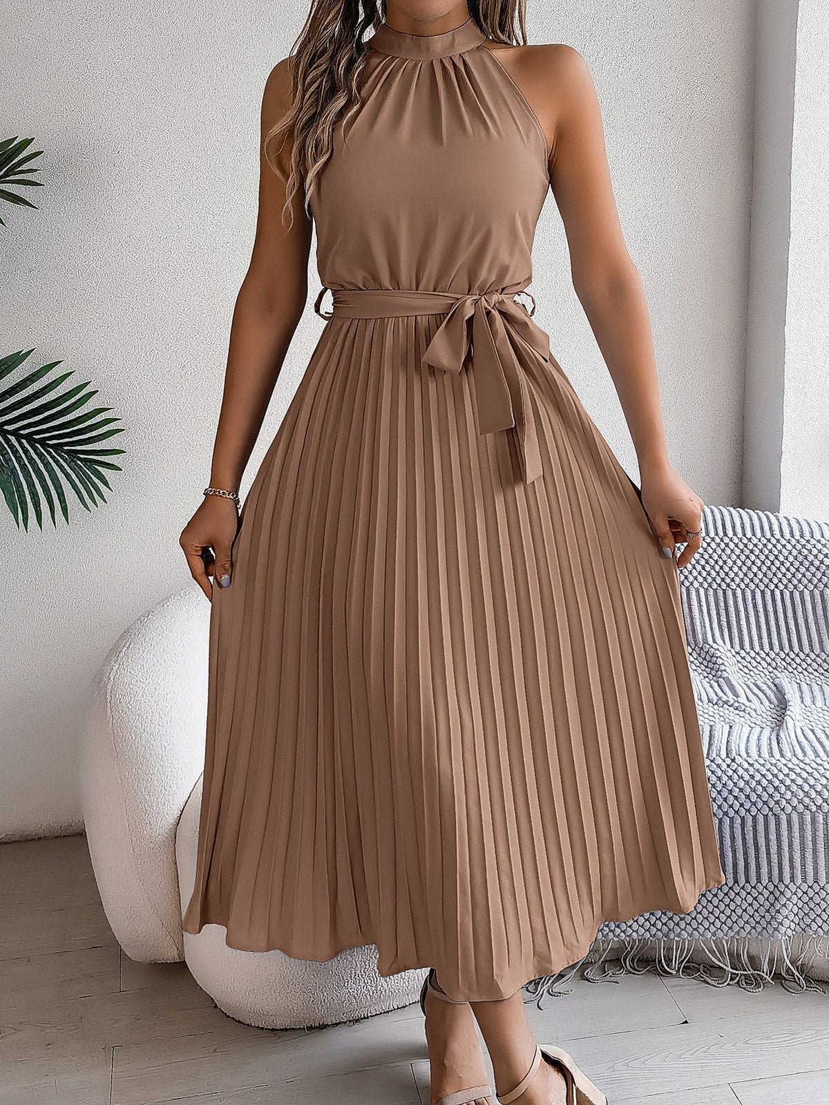 CHARLOTTE – Graceful Pleated Midi Dress